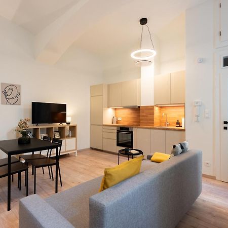 Eclectic And Design Duplex In Prague Leilighet Eksteriør bilde