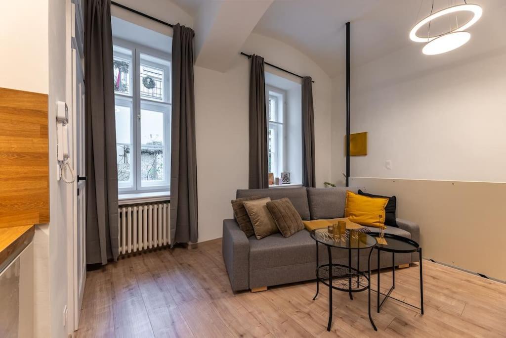 Eclectic And Design Duplex In Prague Leilighet Eksteriør bilde